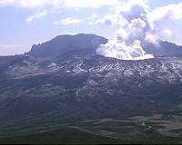Japan volcano eruption hits flights