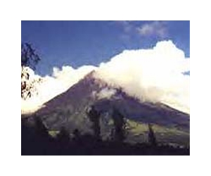 Expert warns against Philippine volcano's menacing calm
