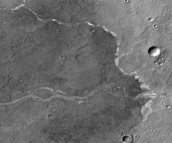 NASA's MRO Finds Water Flowed on Mars Longer Than Previously Thought