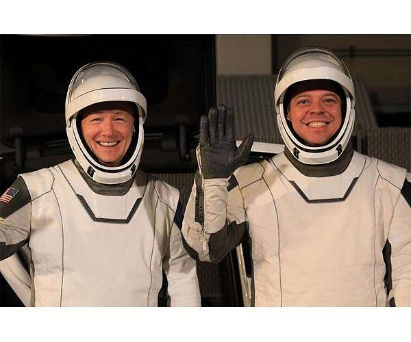 Safety of SpaceX suits an 'open question' says Russian designer
