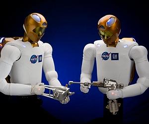 Wyle Helps Prepare Robonaut 2 For Launch To ISS