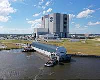 Space Launch System mock up arrives at Kennedy for testing