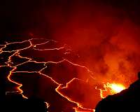 Helicopters rescue residents from fresh Hawaii volcano lava flow