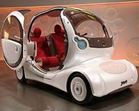 Japan showcases cars that talk sense