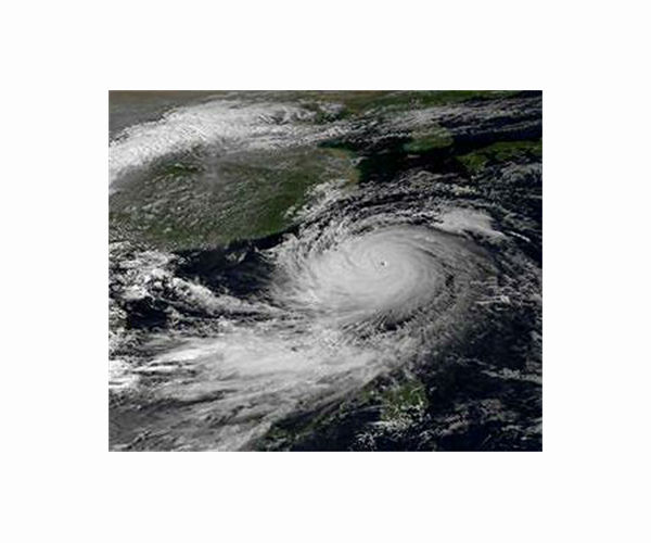 Typhoon In-Fa drenches eastern China