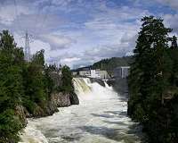 Land under water: Estimating hydropower's land use impacts