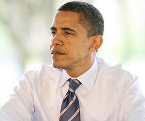 Obama presses Pakistan on bin Laden