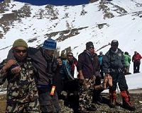 Aid reaches quake-hit Nepal villagers as death toll passes 5,000