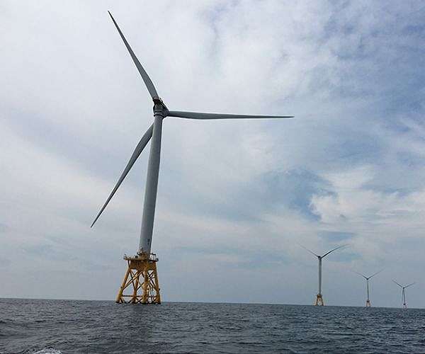UK nets record offshore wind supply in renewables push