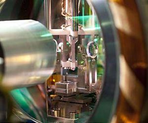 Efficient and tunable interface for quantum networks