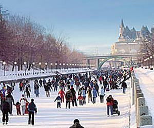 First season snow blankets Canada's capital