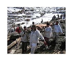 Pakistan landslide kills 13, dozens missing: police