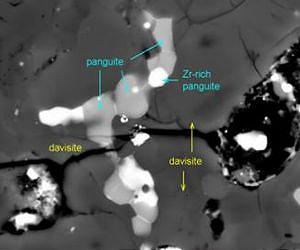 Caltech scientists find new primitive mineral in meteorite