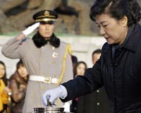 Economic woes, threats from North shadow S. Korea vote
