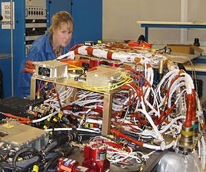Nano-thermometer enables first atomic-scale heat transfer measurements
