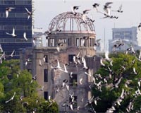 Hiroshima marks bomb anniversary with hope for US change