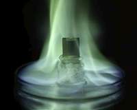 Nanotube film may resolve longevity problem of challenger solar cells