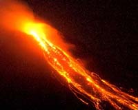 Philippine volcano alert raised, eruption in days: govt