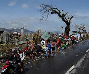 World sends emergency relief to battered Philippines