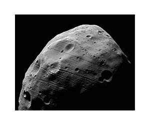 Mars Express Heading For Closest Flyby Of Phobos