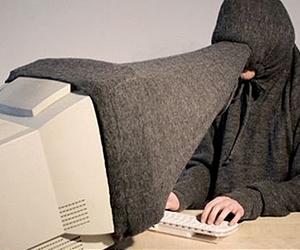 US regulators call for tighter online privacy rules