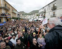 Hundreds protest mafia's sunken radioactive waste