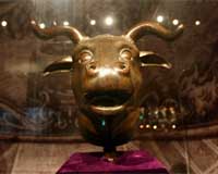Chinese relics sell for 15.7 mln euros each at YSL auction