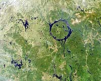 Quebec's Famous Lakes Teeming With Blue-Green Algae