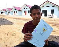 Indonesia hands over 100,000th tsunami house in Aceh