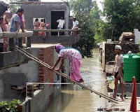 Climate change overwhelming disaster relief: agencies