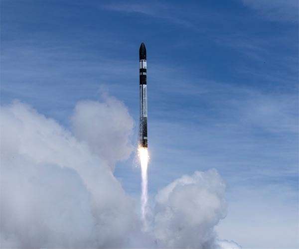 BlackSky signs Rocket Lab for five launches