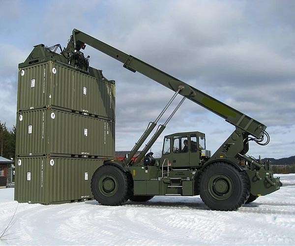 Marines upgrade 'Monster Machine' cargo lifter