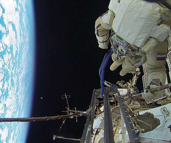 Cosmonauts wrap up 5-hour ISS spacewalk