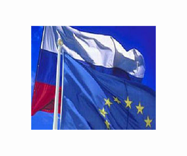 EU targets Russian armed forces, banks in new sanctions