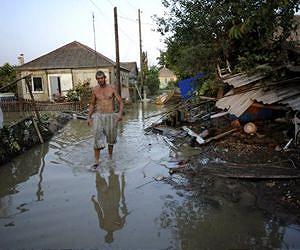 Russia arrests officials after deadly floods