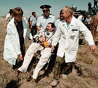 Moscow Orders Cosmonauts To Resume Training