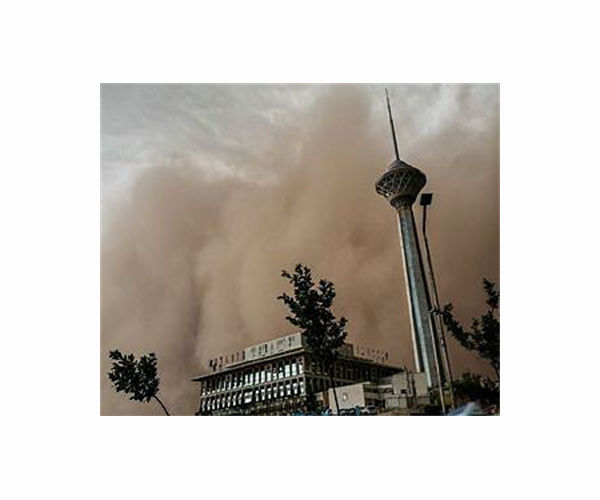 Huge dust storm sweeps into Iran, affecting millions