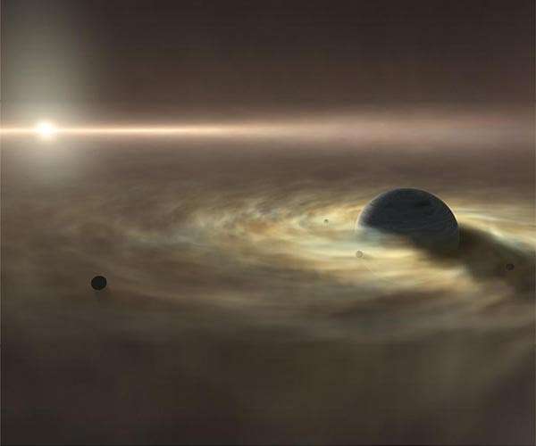 Small and large planets have significantly different upbringings
