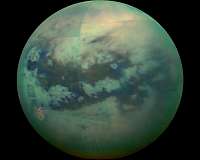 Unexpected atmospheric vortex behavior on Saturn's moon Titan