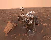Curiosity on the move again