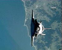 US shuttle Endeavour heads home after record mission