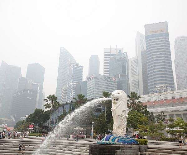 Indonesia fire haze pushes Singapore air quality into unhealthy range