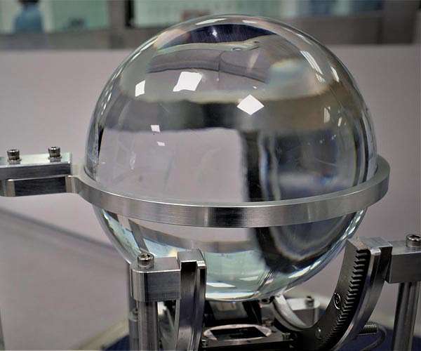 NTU Singapore scientists design 'smart' device to harvest daylight