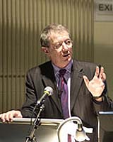 Top UK Scientist Sees Dangerous Rise In Global Warming