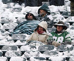 Snowstorm bears down on northeastern United States