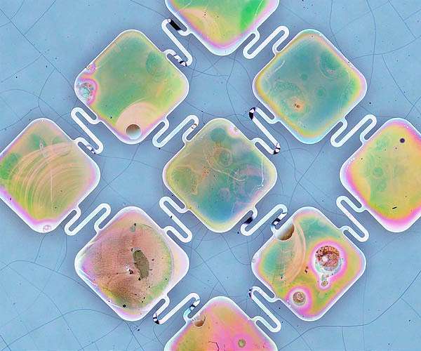 Sponge-like solar cells could be basis for better pacemakers
