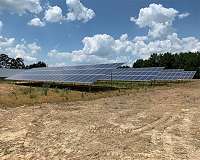 First stand-alone solar-powered poultry house