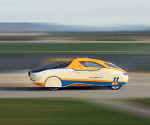 SolarWorld GT Visits Florida Solar Energy Center on Driving Tour around Globe