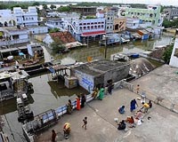 India deploys troops in south as deadly floods worsen