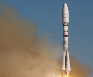 Russia Launches Dual-Purpose Telecoms Satellite